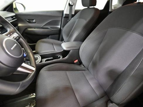 Used 2024 Hyundai Kona SEL image 7