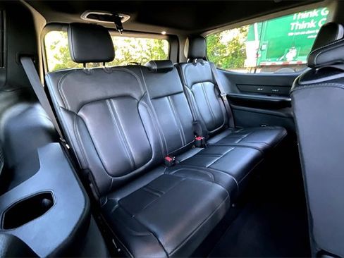 Used 2022 Jeep Wagoneer Series III image 22