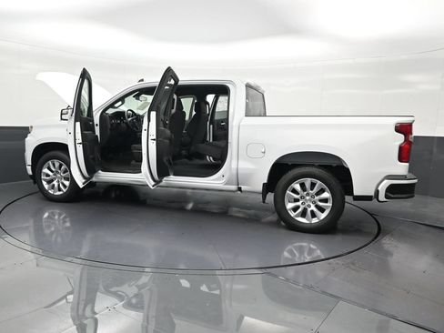 Used 2021 Chevrolet Silverado 1500 Custom RWD image 34
