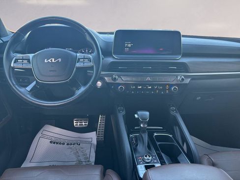 Used 2022 Kia Telluride SX w/ SX Prestige Package image 10