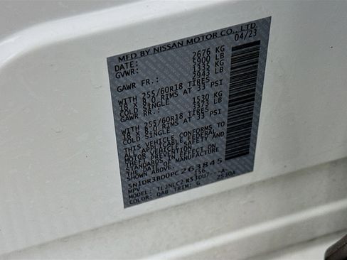 Used 2023 Nissan Pathfinder SV w/ SV Premium Package image 12