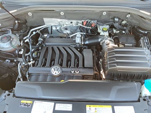 Used 2022 Volkswagen Atlas SEL R-Line image 30
