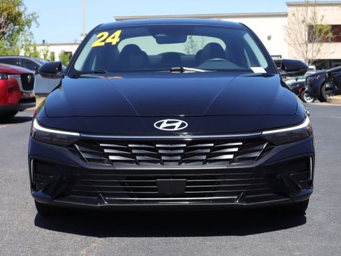 Used 2024 Hyundai Elantra Limited image 36