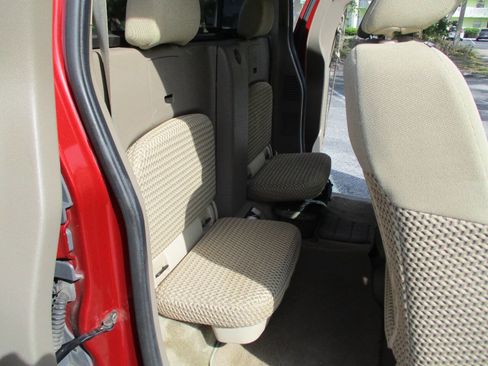 Used 2016 Nissan Frontier SV RWD image 23