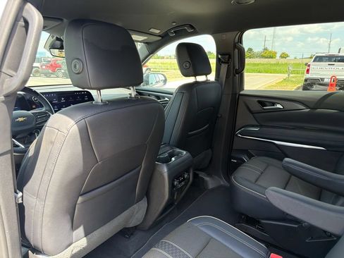 Used 2026 Chevrolet Traverse High Country AWD/4WD image 17