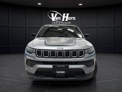 Used 2023 Jeep Compass Sport w/ Mopar Graphics Package