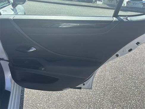 Used 2022 Lexus ES 350 image 16