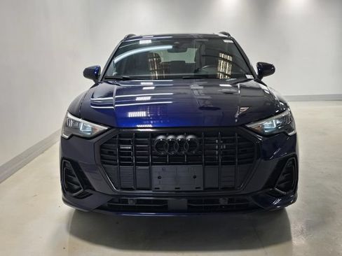 Used 2022 Audi Q3 2.0T Premium w/ Black Optic Sport Package AWD/4WD image 2