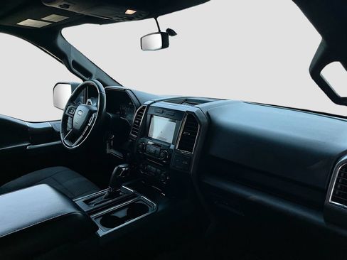 Used 2016 Ford F150 XLT w/ Equipment Group 302A Luxury AWD/4WD image 22