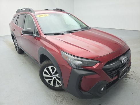 Used 2025 Subaru Outback Premium w/ Popular Package #1A image 3