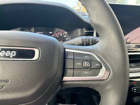 Used 2024 Jeep Compass Latitude AWD/4WD image 23