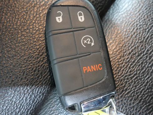 Used 2025 Jeep Compass Limited AWD/4WD image 28