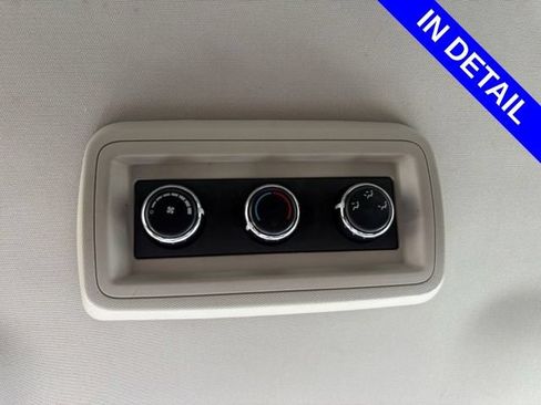 Used 2017 Dodge Journey SE w/ Flexible Seating Group FWD image 34