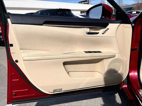 Used 2013 Lexus ES 350 image 18