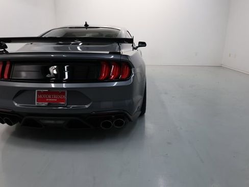 Used 2022 Ford Mustang Shelby GT500 w/ Carbon Fiber Track Pack RWD image 75