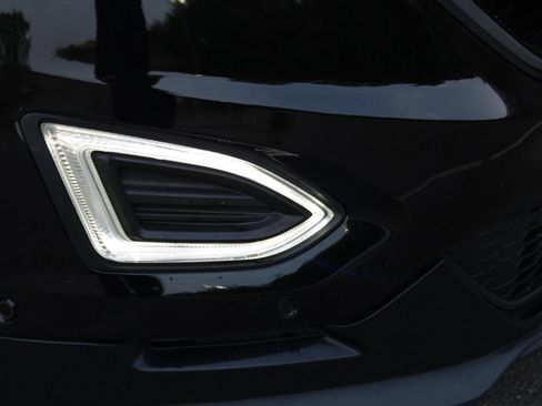 Used 2017 Ford Edge Sport w/ Equipment Group 401A AWD/4WD image 40