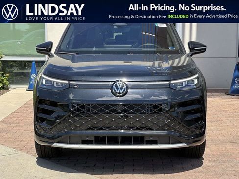New 2026 Volkswagen Tiguan SEL R-Line AWD/4WD image 3