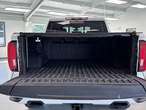 Used 2021 GMC Sierra 1500 AT4 w/ AT4 Value Package AWD/4WD image 38