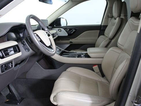 Used 2023 Lincoln Aviator Reserve w/ Equipment Group 201A image 26