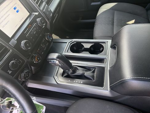 Used 2019 Ford F150 XLT w/ Equipment Group 302A Luxury AWD/4WD image 33