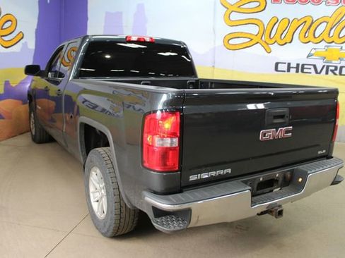 Used 2018 GMC Sierra 1500 SLE w/ SLE Value Package AWD/4WD image 6