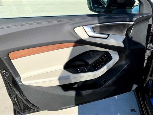 New 2025 Audi A5 2.0T Prestige image 10