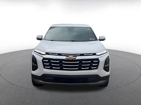 Used 2025 Chevrolet Equinox LT FWD image 4