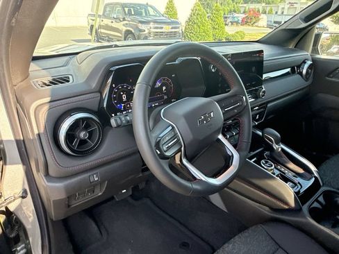 Used 2026 Chevrolet Colorado Z71 AWD/4WD image 34