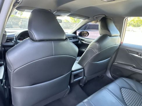 Used 2023 Toyota Camry SE FWD image 23