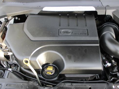 Used 2020 Land Rover Range Rover Evoque SE image 30