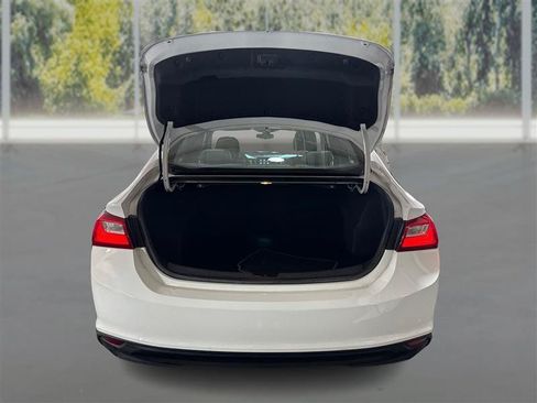 Used 2022 Chevrolet Malibu LS FWD image 13