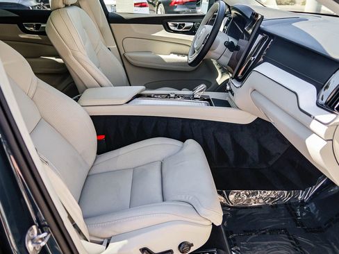 Used 2026 Volvo XC60 B5 Ultra w/ Protection Package Premier image 19