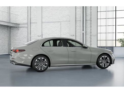 New 2026 Mercedes-Benz E 450 4MATIC Sedan image 18