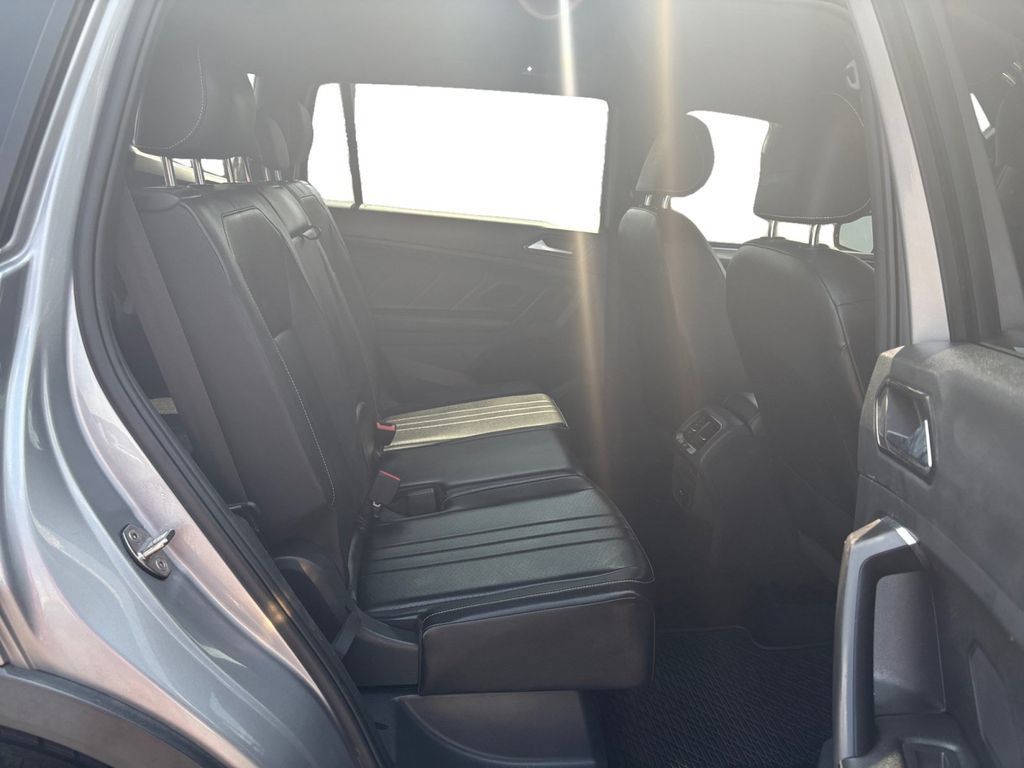 Used 2022 Volkswagen Tiguan SE R-Line FWD image 23