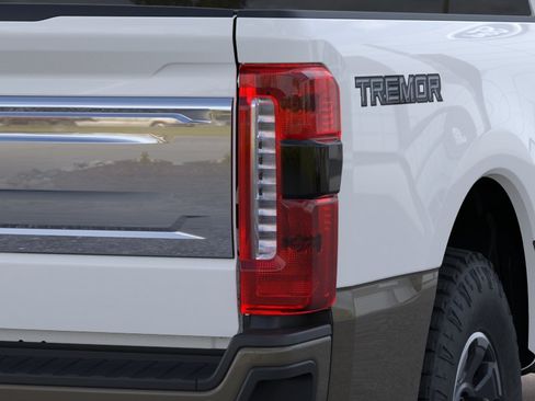 New 2026 Ford F250 King Ranch w/ Tremor Off-Road Package AWD/4WD image 21