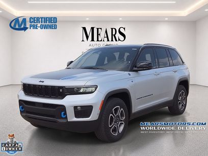 Used 2022 Jeep Grand Cherokee Trailhawk w/ Advanced Protech Group II