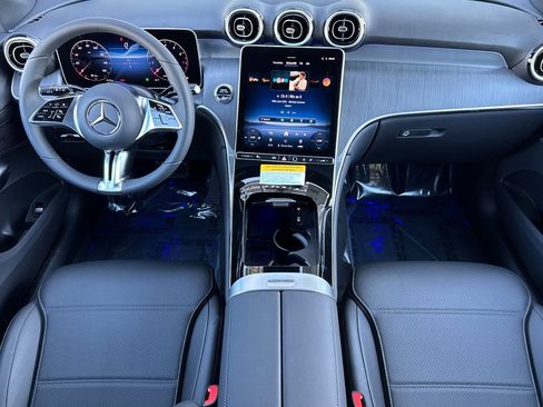 New 2026 Mercedes-Benz GLC 300 image 3