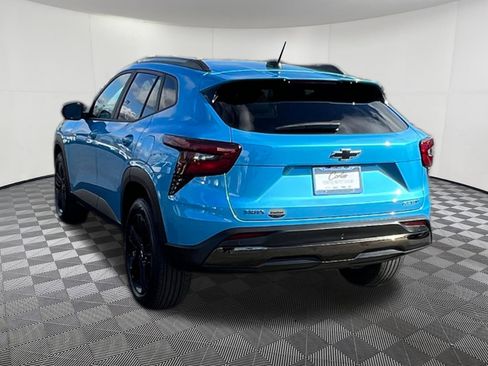 Used 2025 Chevrolet Trax ACTIV w/ Sunroof Package image 4