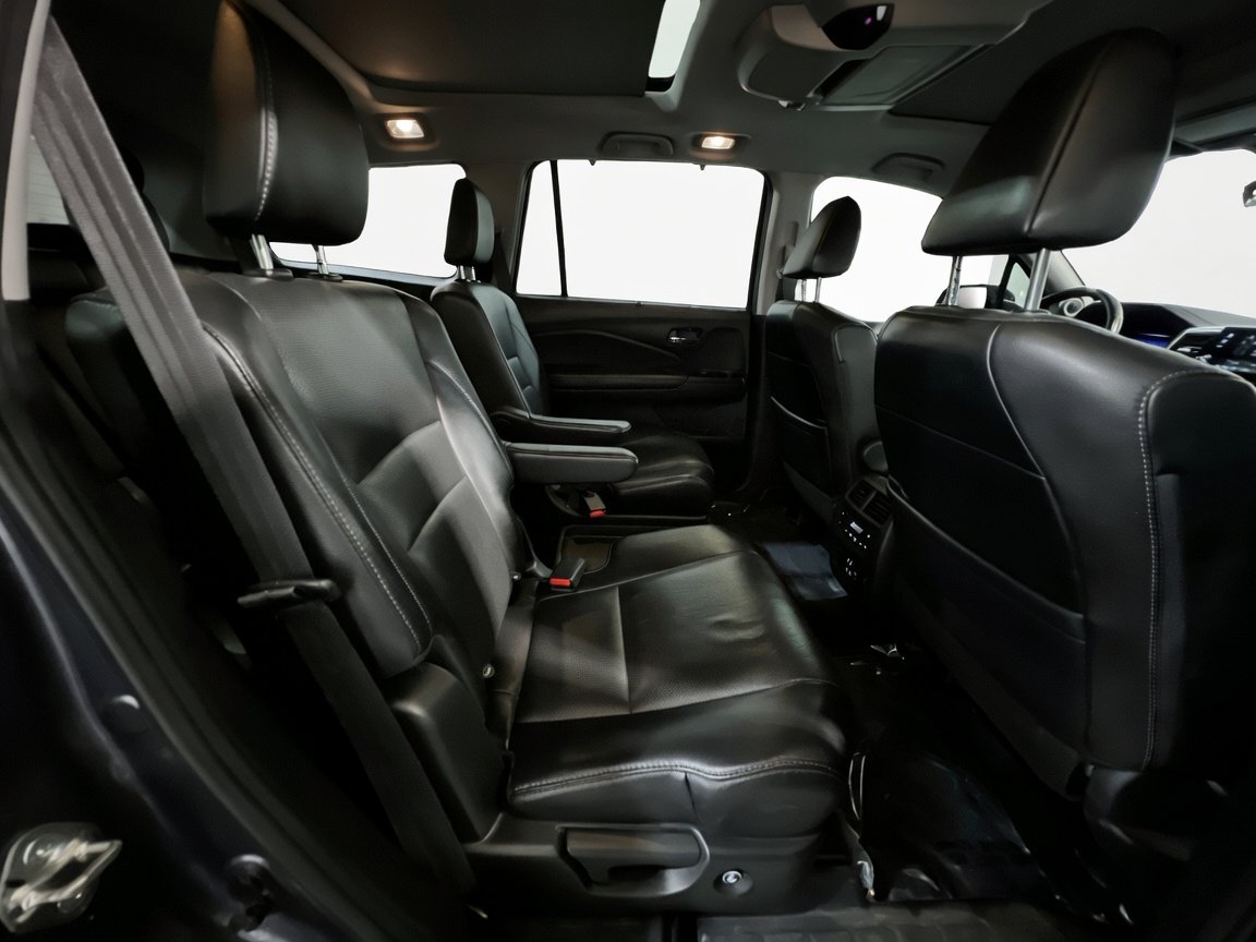 Used 2019 Honda Pilot Elite image 23