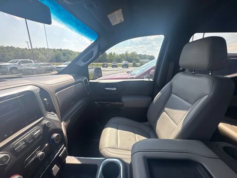 Used 2020 Chevrolet Silverado 1500 RST AWD/4WD image 11