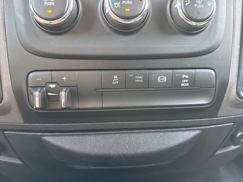 Used 2017 RAM 2500 Tradesman w/ Chrome Appearance Group image 18