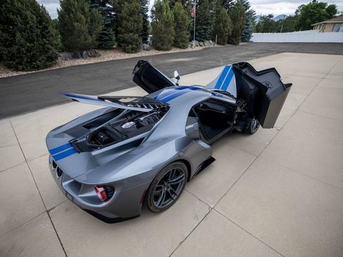 Used 2018 Ford GT RWD image 16