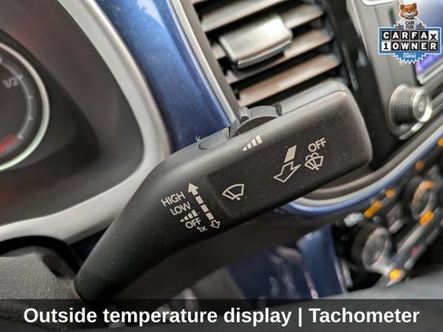 Used 2019 Volkswagen Beetle 2.0T SE FWD image 25