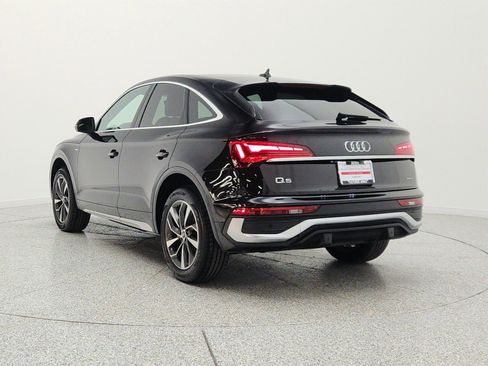 Used 2023 Audi Q5 2.0T Premium Plus w/ Premium Plus Package AWD/4WD image 7