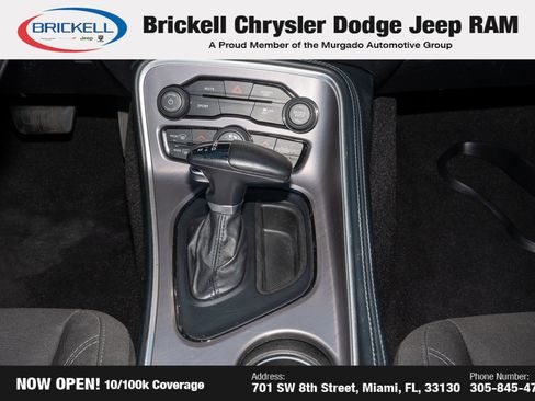 Used 2022 Dodge Challenger SXT image 18