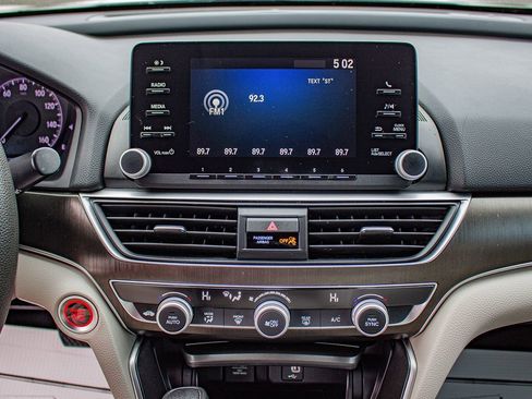 Used 2019 Honda Accord LX image 23