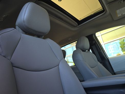 New 2026 Toyota Sienna XLE AWD/4WD image 16
