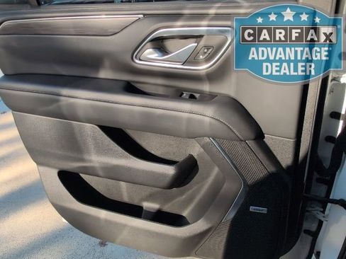 Used 2024 Chevrolet Suburban LT image 10