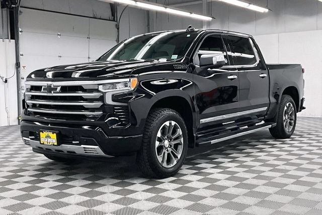 Used 2024 Chevrolet Silverado 1500 High Country w/ LPO, Dark Essentials Package AWD/4WD image 13