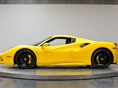 Used 2017 Ferrari 488 Spider RWD image 49